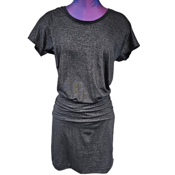 Athleta Odyssey Tee-Shirt Dress Metallic Charcoal Gray Size Medium Women's U30 - Picture 9 of 9